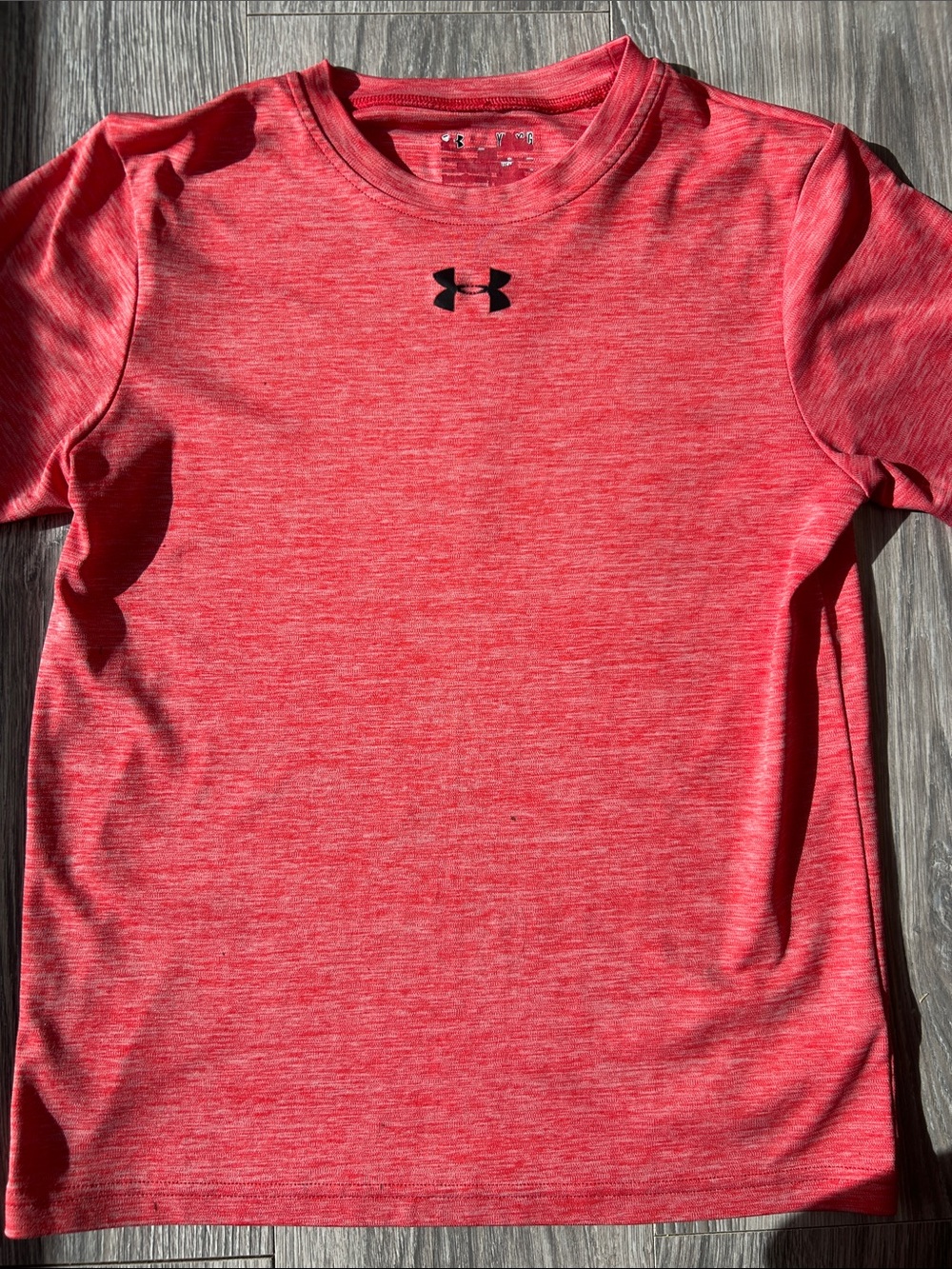 Under Armour Womens Heather Red Short Sleeve Performance Tee